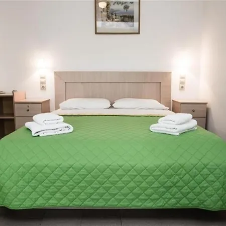 Nikos 3* Matala
