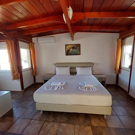 Nikos Aparthotel Matala (Crete)