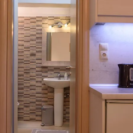 Apartahotel Nikos 3*