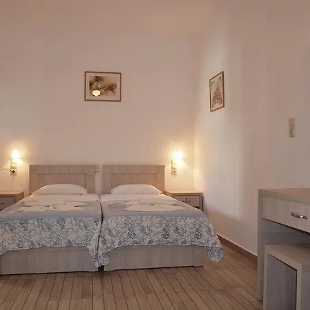 Aparthotel Nikos 3*