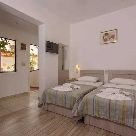 Aparthotel Nikos 3*